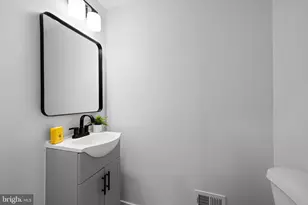 2824 Maryland Ave, Baltimore, MD 21218 - Photo 18