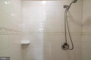 1729 Park Ave, Baltimore, MD 21217 - Photo 26