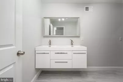 523 E 20th Street, Baltimore, MD 21218 - Photo 16