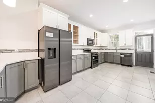 523 E 20th St, Baltimore, MD 21218 - Photo 2