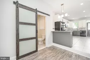 523 E 20th St, Baltimore, MD 21218 - Photo 6