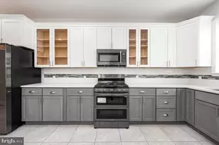 523 E 20th St, Baltimore, MD 21218 - Photo 4