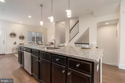 25 S Bethel Street, Baltimore, MD 21231 - Photo 6