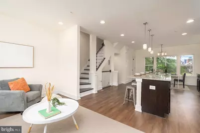 25 S Bethel Street, Baltimore, MD 21231 - Photo 10