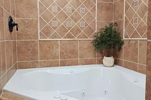 5806 N Charles St, Baltimore, MD 21210 - Photo 16