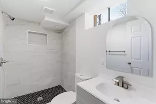 40 Hillvale Rd, Baltimore, MD 21229 - Photo 16