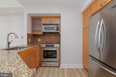 675 President Street #2207, Baltimore, MD 21202 - Photo 6