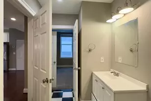 208 E Redwood St, Baltimore, MD 21202 - Photo 4