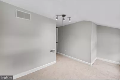 307 S Exeter Street, Baltimore, MD 21202 - Photo 34