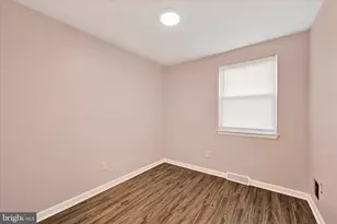 4411 Falls Bridge Dr, Baltimore, MD 21211 - Photo 12