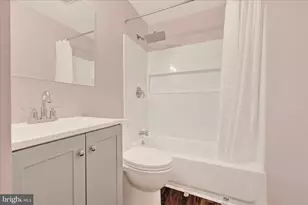 4411 Falls Bridge Dr, Baltimore, MD 21211 - Photo 10