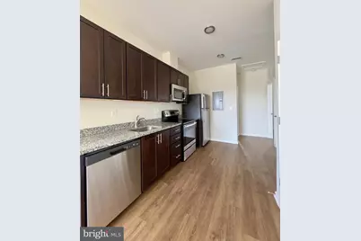 4901 Hamilton Avenue #4901-B, Baltimore, MD 21206 - Photo 6