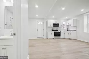 2330 Bryant Ave, Baltimore, MD 21217 - Photo 2