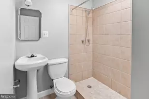 1411 Filbert St, Curtis Bay, MD 21226 - Photo 10