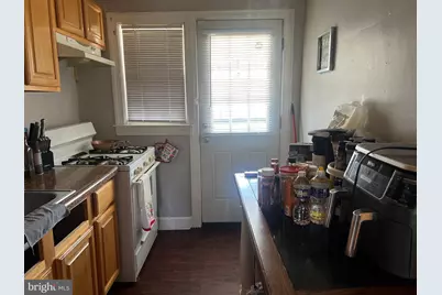 112 N Mount Olivet Lane, Baltimore, MD 21229 - Photo 12