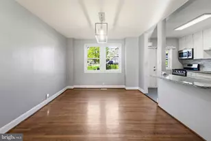 1014 Lyndhurst St, Baltimore, MD 21229 - Photo 8