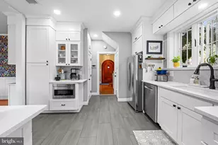 310 Thornhill Rd, Baltimore, MD 21212 - Photo 18