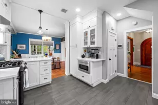 310 Thornhill Rd, Baltimore, MD 21212 - Photo 16