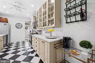 806 Wellington St, Baltimore, MD 21211 - Photo 10