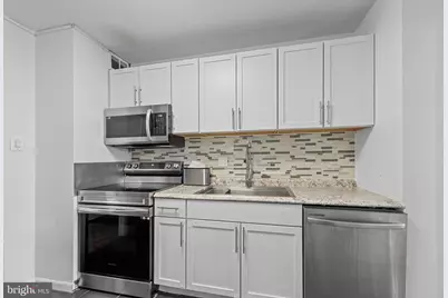1 E University Parkway #1205, Baltimore, MD 21218 - Photo 14
