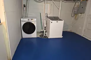 3905 Kenyon Ave, Baltimore, MD 21213 - Photo 14