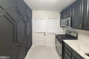 202 N Edgewood St, Baltimore, MD 21229 - Photo 6