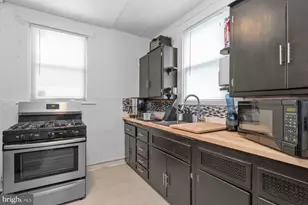 3904 Gwynns Falls Pkwy, Baltimore, MD 21216 - Photo 12