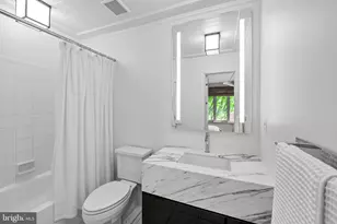 256 Waxter Wy, Baltimore, MD 21217 - Photo 46