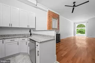 2024 Park Ave, Baltimore, MD 21217 - Photo 10