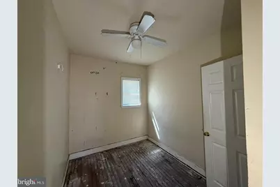 406 N Edgewood Street N, Baltimore, MD 21229 - Photo 10