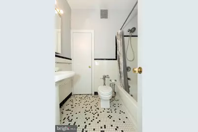 1 E Chase Street #712, Baltimore, MD 21202 - Photo 12