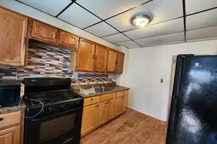 1506 E 29th St, Baltimore, MD 21218 - Photo 10