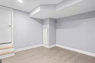 108 S Clinton St, Baltimore, MD 21224 - Photo 32