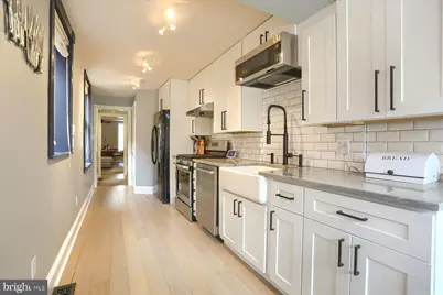 111 Barre Street W, Baltimore, MD 21201 - Photo 8