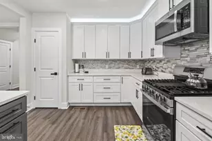 4803 Burland Ave, Baltimore, MD 21206 - Photo 14