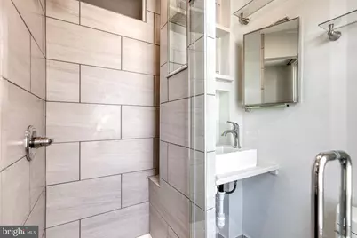 860 W 33rd Street, Baltimore, MD 21211 - Photo 14