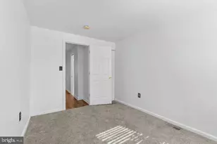 241 S Chapel St, Baltimore, MD 21231 - Photo 14