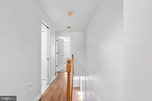 241 S Chapel St, Baltimore, MD 21231 - Photo 8