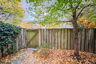 2011 Fountain St, Baltimore, MD 21231 - Photo 30