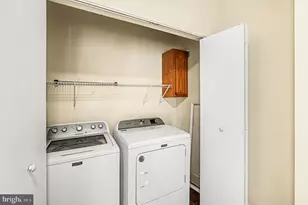 229 S Fremont Ave, Baltimore, MD 21230 - Photo 10