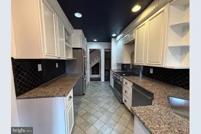 532 W University Parkway, Baltimore, MD 21210 - Photo 6