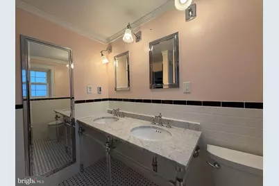 532 W University Parkway, Baltimore, MD 21210 - Photo 12