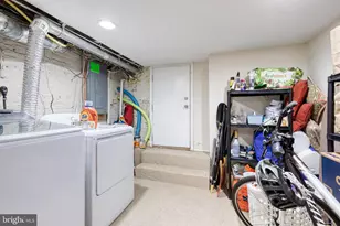 235 S Robinson St, Baltimore, MD 21224 - Photo 20