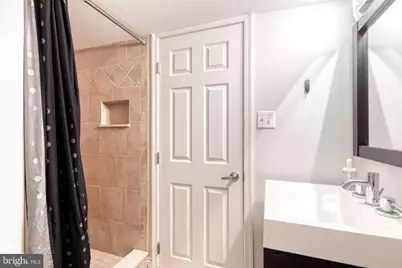 235 S Robinson Street, Baltimore, MD 21224 - Photo 18
