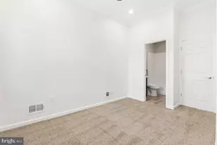 157 N Curley Street N, Baltimore, MD 21224 - Photo 12