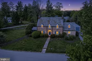 1104 Harriton Rd, Baltimore, MD 21210 - Photo 2