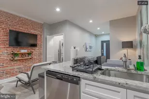 3221 Noble St, Baltimore, MD 21224 - Photo 4