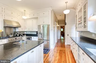 501 Woodlawn Rd, Baltimore, MD 21210 - Photo 24