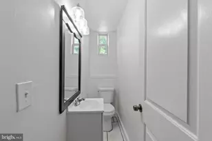 2722 Baker St, Baltimore, MD 21216 - Photo 12