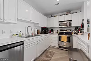 100 Harborview Dr, Baltimore, MD 21230 - Photo 22